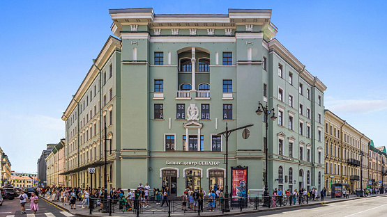 Малая Морская ул., 4